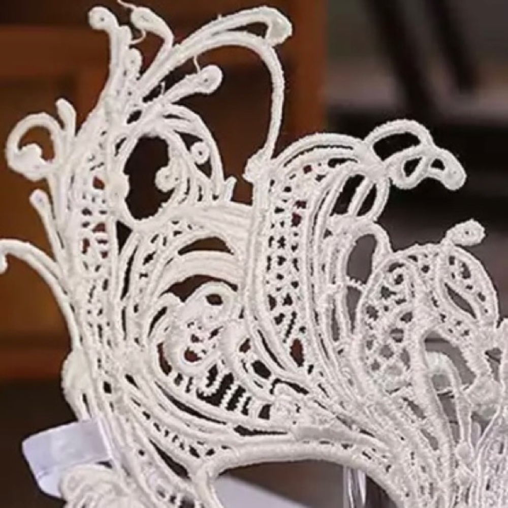 SEXY VENETIAN WHITE MASQUERADE LACE FACE MASK-NEW‎ - Picture 4 of 6